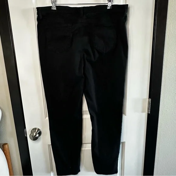 Buffalo David Bitton Black Stretch Jeggings | Women’s Size 16 - Picture 2 of 2